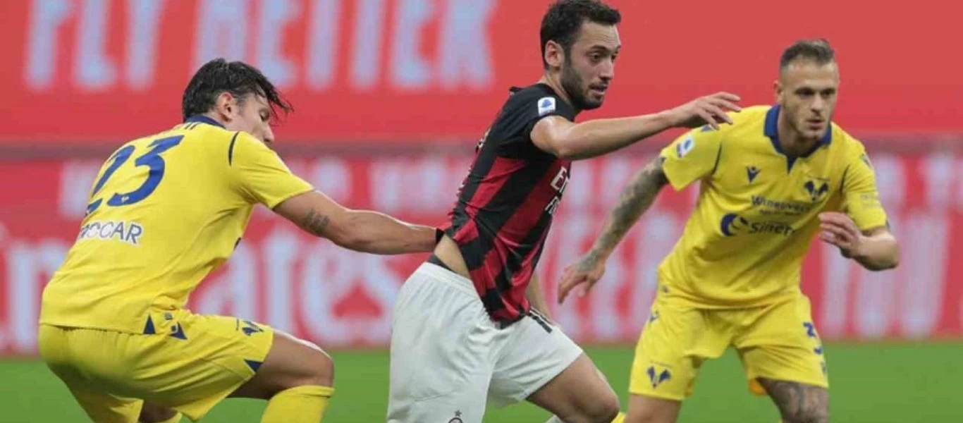 Serie A: H Μίλαν επέστρεψε από το 0-2 (2-2) κόντρα στην Βερόνα και παρέμεινε πρώτη